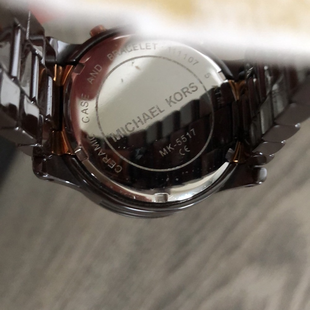 Michael Kors Watch - Picture 11 of 15